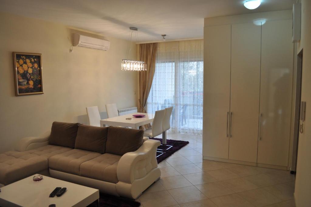 Apartments Soleado Pančevo Dış mekan fotoğraf